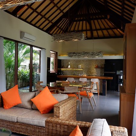 Villa Intan Bali Legian Exterior photo